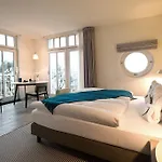 Am & Hotel