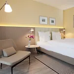 Am & Hotel 4*
