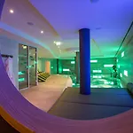 Am & Hotel 4*
