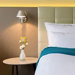 Am & 4*