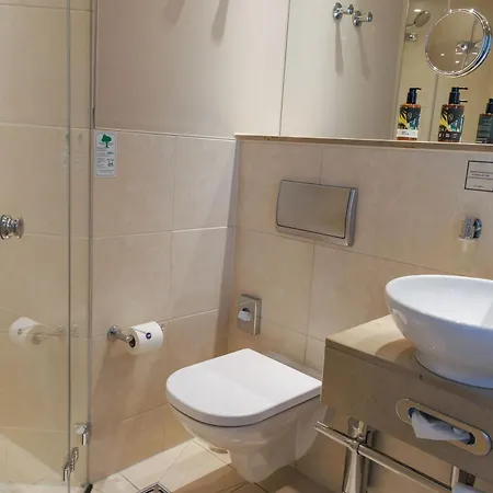 Hotell Am & 4*
