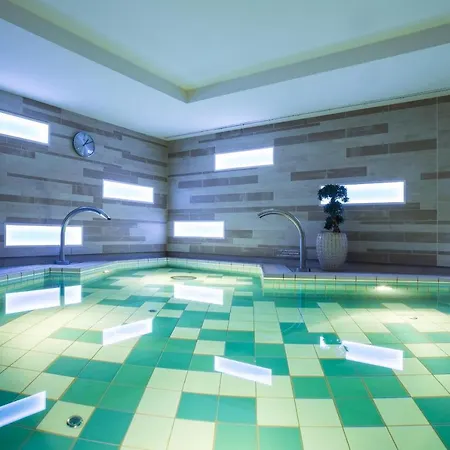 Hotel Am & 4*